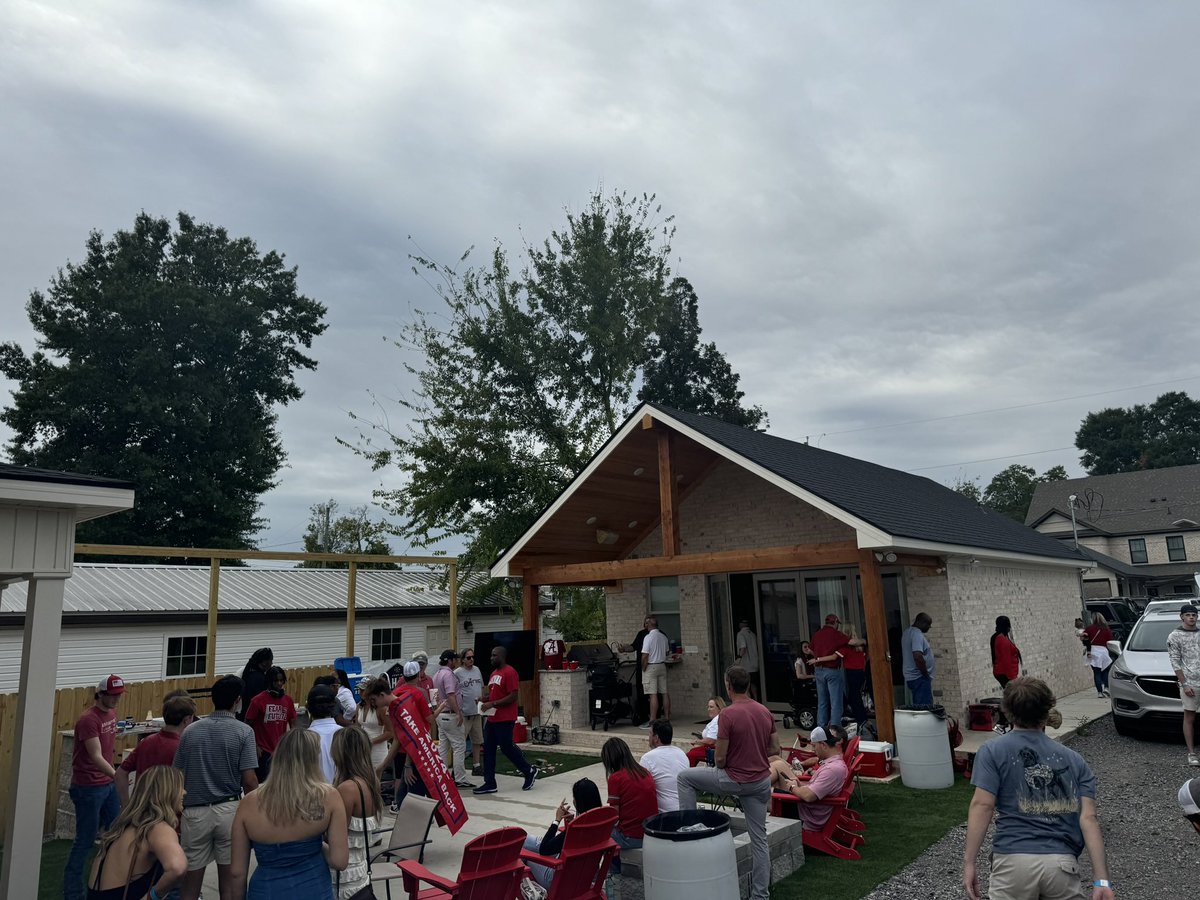 AlfaMale tweet media