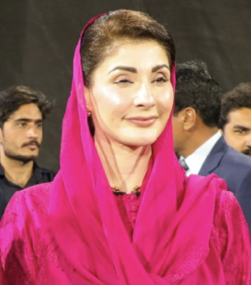 R A N J H A tweet media