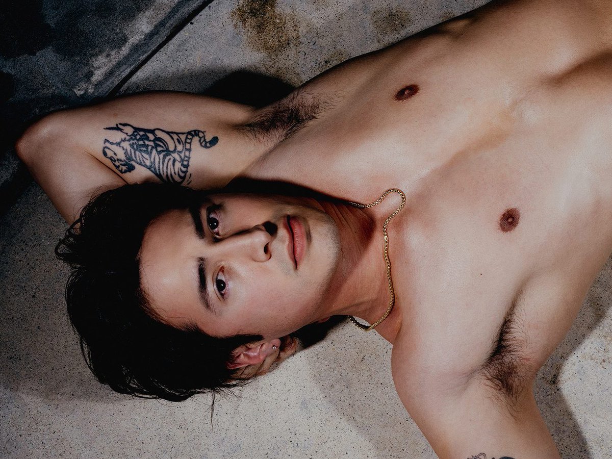 ari 🦆 | ᴴᴼᴸᴸᴬᴺᴼⱽ tweet media