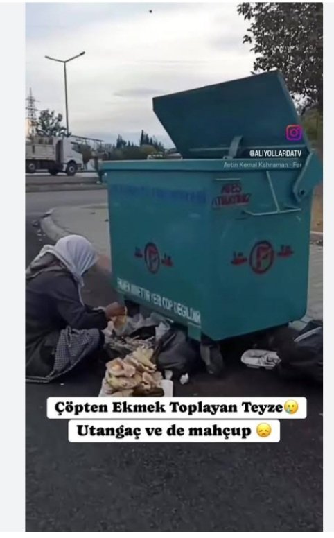 Büsü. tweet media