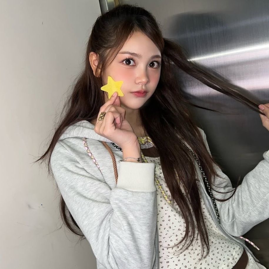 Your Bestfriend, Chewish Cookie. 🍪🍀 tweet media