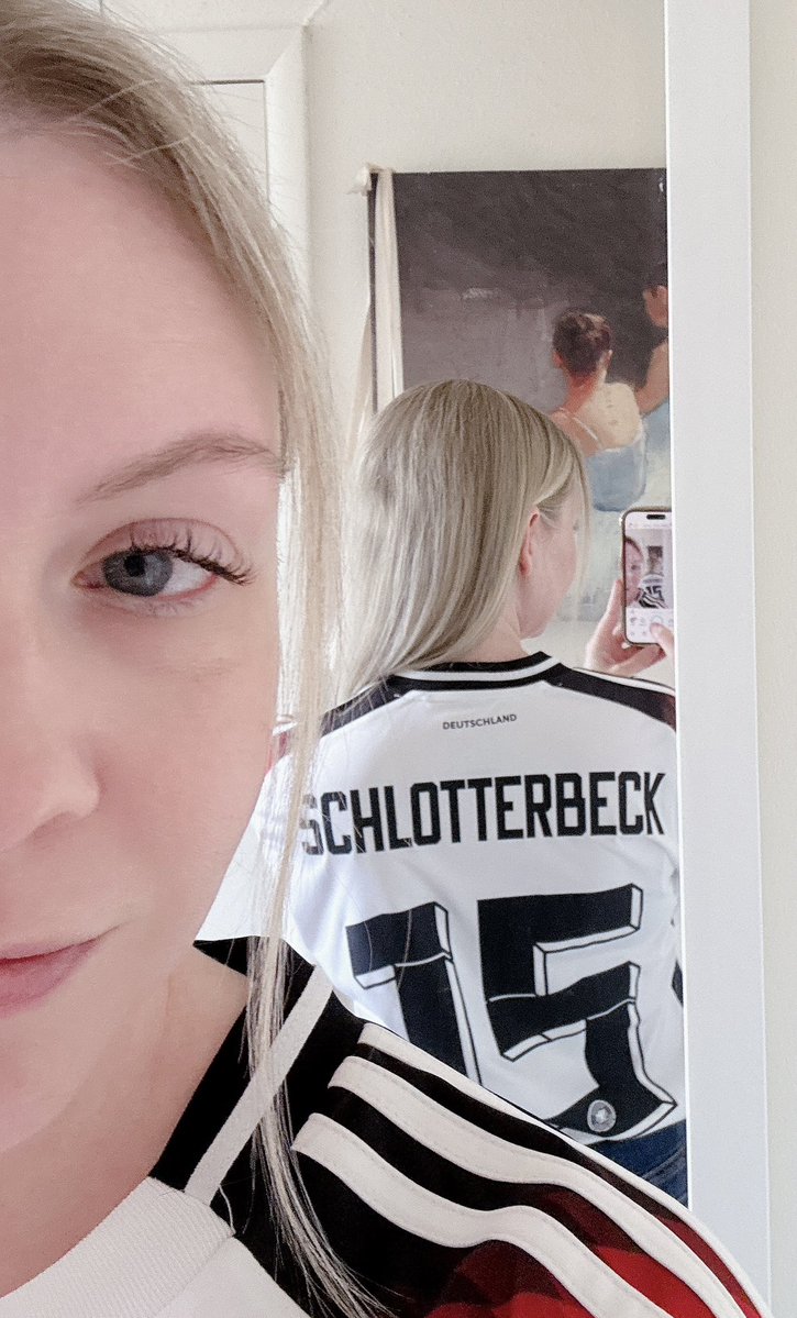 sonja • 🏒⚽️ tweet media