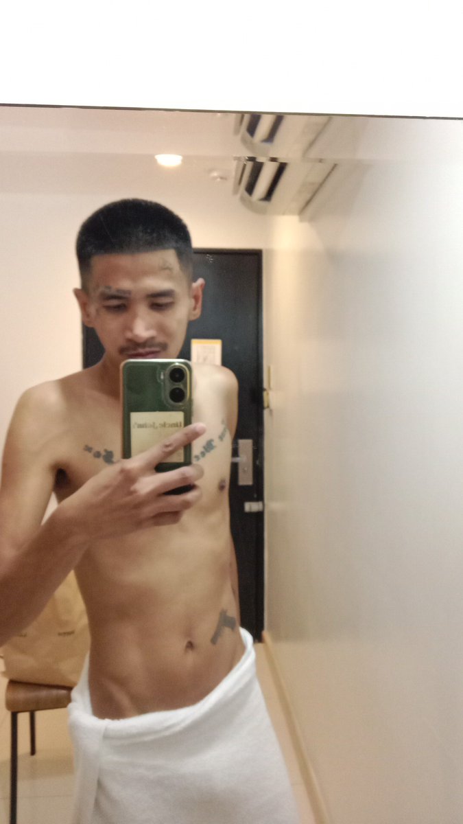 slamboyy666 tweet media