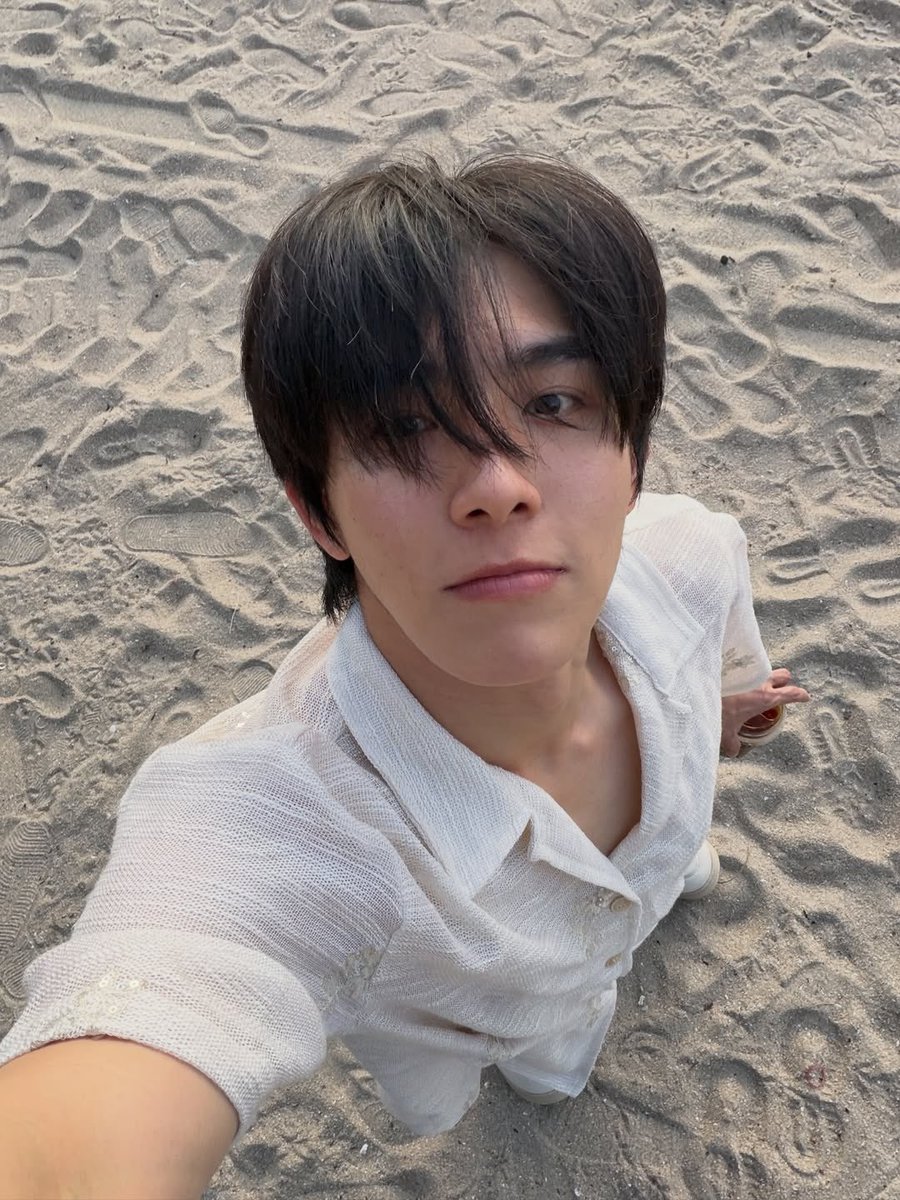 Khinhtet626613's tweet photo. #Day244
Boom… my little babe
I love you from far away
These feelings you don’t even know about I keep them safe with me every single day.
You are somewhere I can’t reach,
but in my heart, you’re the closest one.Even from far away,
I’ll always be on your side😍🫶
#BXXMRVW #Betus https://t.co/b7SPqKU1Zk