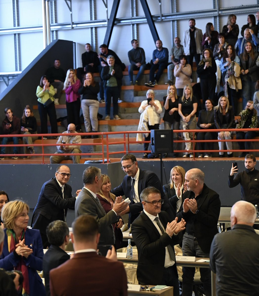 𝗘𝗹𝗲𝘇𝘇𝗶𝗼𝗻𝗲 𝗱𝗶 𝘂 𝗣𝗿𝗲𝘀𝗶𝗱𝗲𝗻𝘁𝗲 𝗱𝗶 𝗮 𝗖𝗔𝗕 🗳️
 
✅ 𝗟𝗼𝘂𝗶𝘀 𝗣𝗢𝗭𝗭𝗢 𝗗𝗜 𝗕𝗢𝗥𝗚𝗢 a été élu Président de la CAB par les Conseillers communautaires. 
 
Il poursuivra, aux côtés des nouveaux élus de notre intercommunalité, le travail engagé dans le cadre