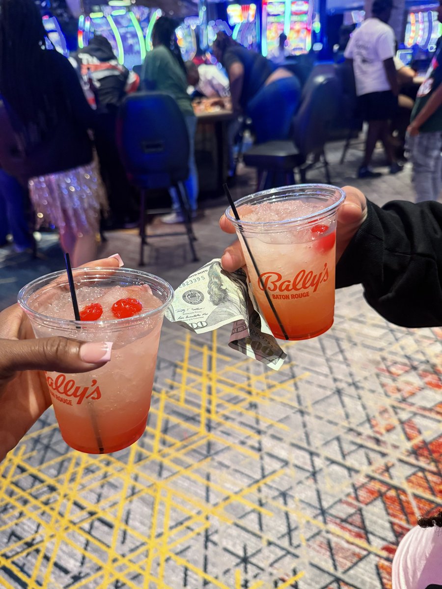 AliyahElaineee's tweet image. #weekenddump💕