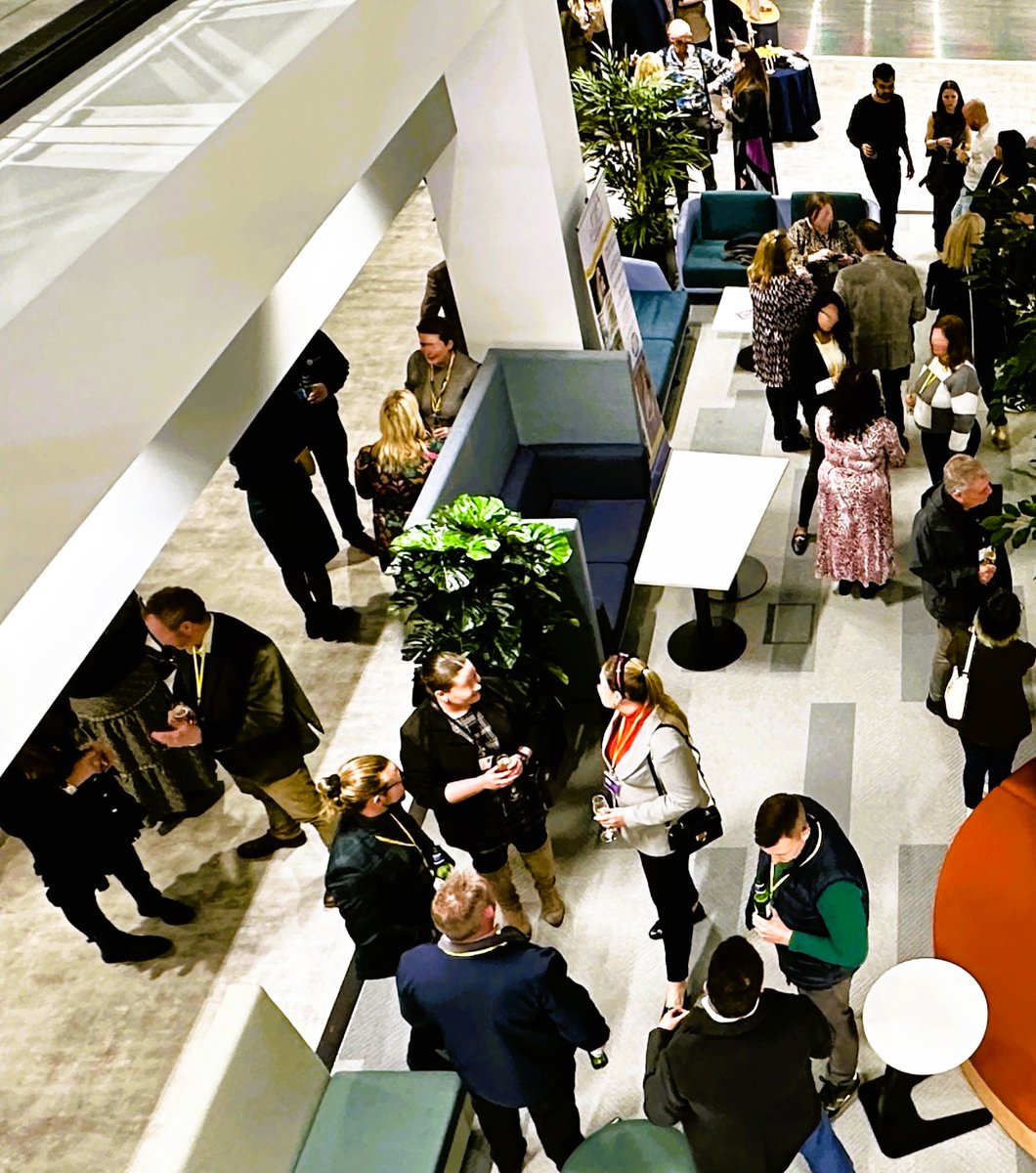 CQoffice tweet media