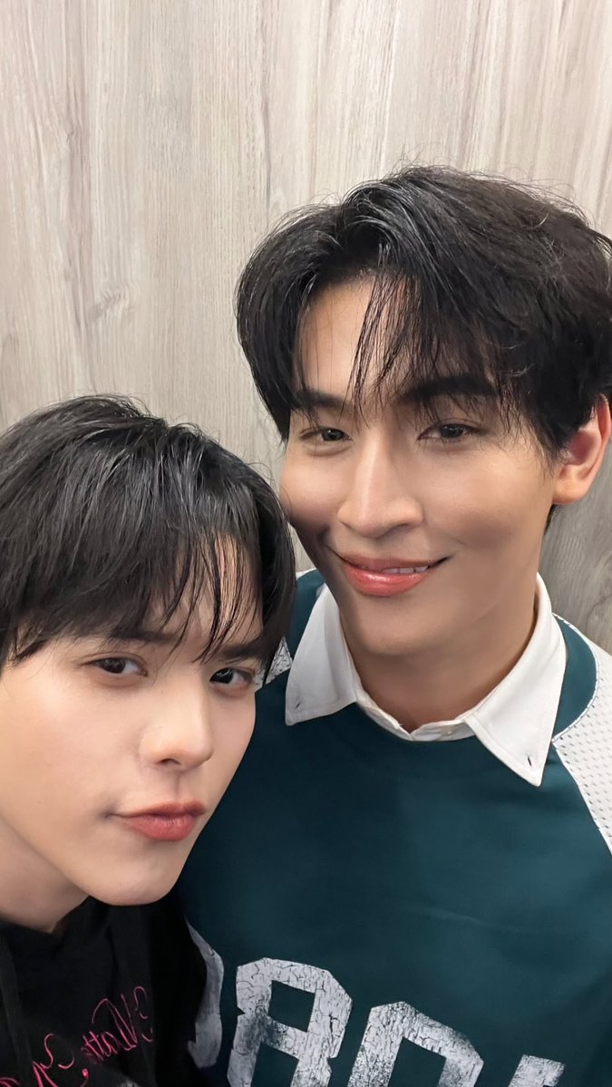 OhmThitiwat Official tweet media