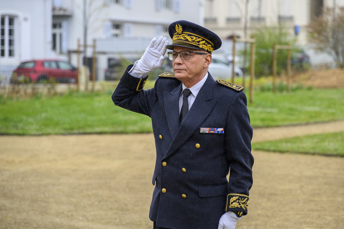 Nouveau sous-préfet des Landes : Hamel-Francis Mekachera en poste