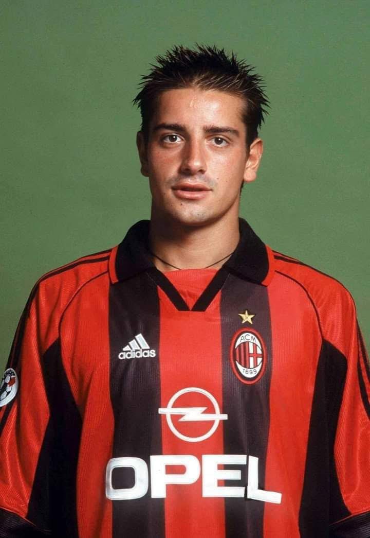 Richard Hall tweet media