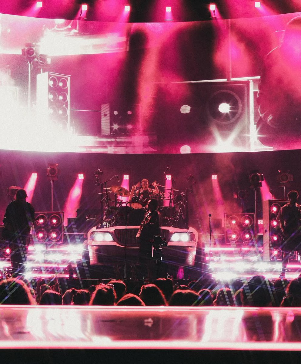 5SOS UPDATES ★ tweet media