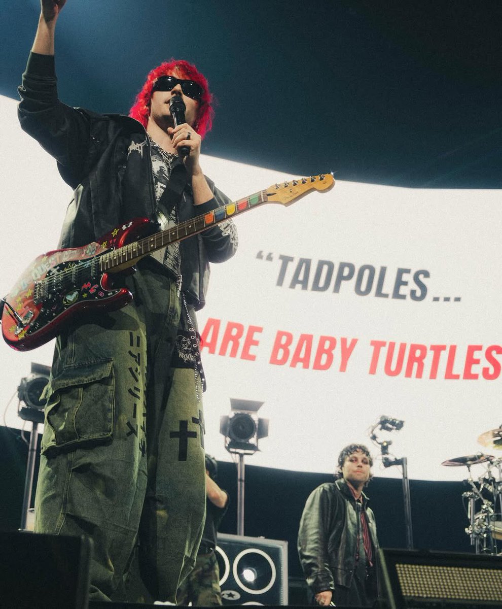 5SOS UPDATES ★ tweet media