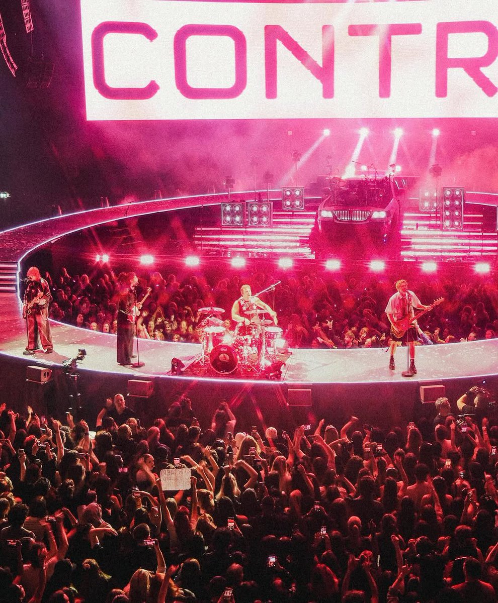 5SOS UPDATES ★ tweet media