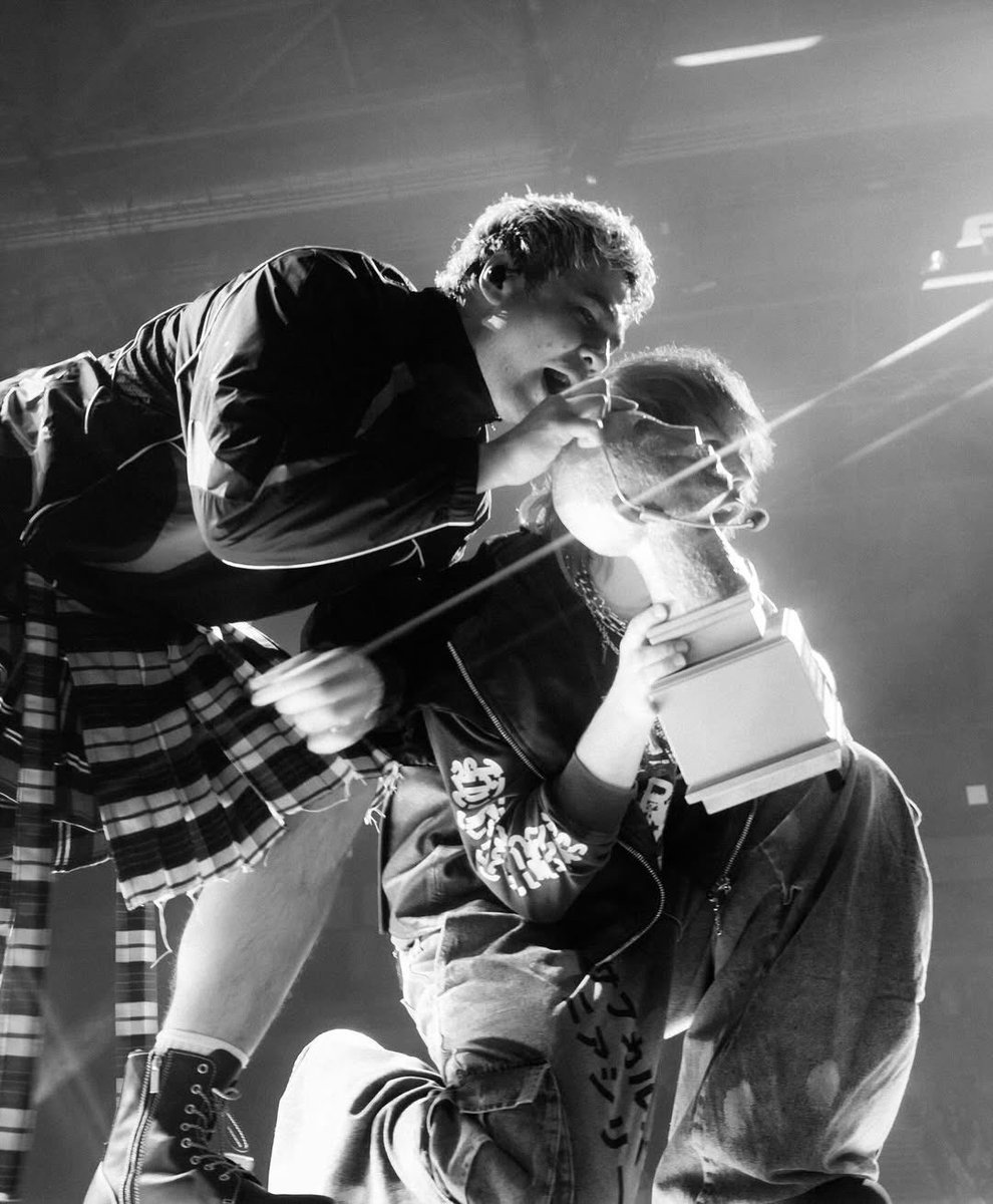 5SOS UPDATES ★ tweet media