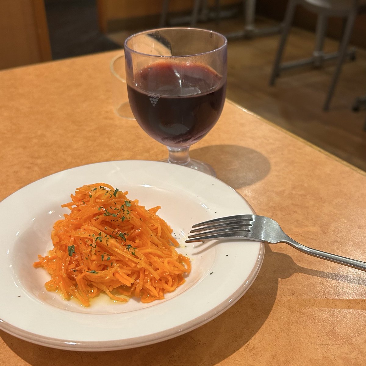 𝑐𝑡𝑎𝑖𝑛 tweet media