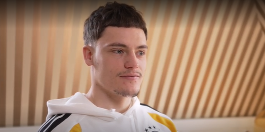 FlorianFlicks tweet media