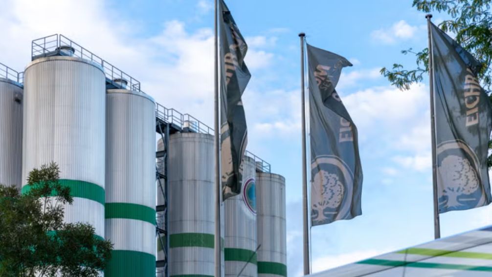 Just Drinks tweet media