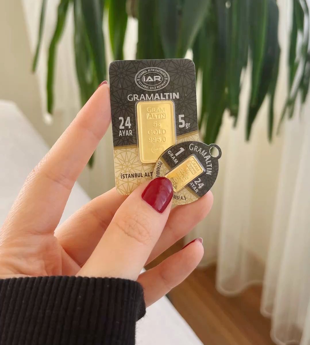 mєdoşᥫ᭡ tweet media