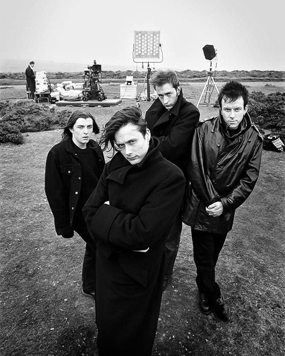 Hourly Simon Gilbert ☆ tweet media