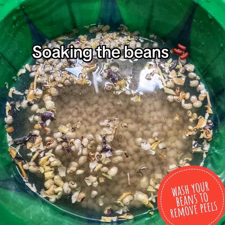 AdanneSylv50291's tweet image. Homemade special Moimoi

Ingredients
3 cups of beans
4 eggs
1 bulb onions
Half bottle groundnut oil
Red sconnet pepper
Crayfish ( please note I don't like crayfish in my moimoi, the smell in it irritates me, so add to yours if you want)
#sfawtde
#moimoi
#viral