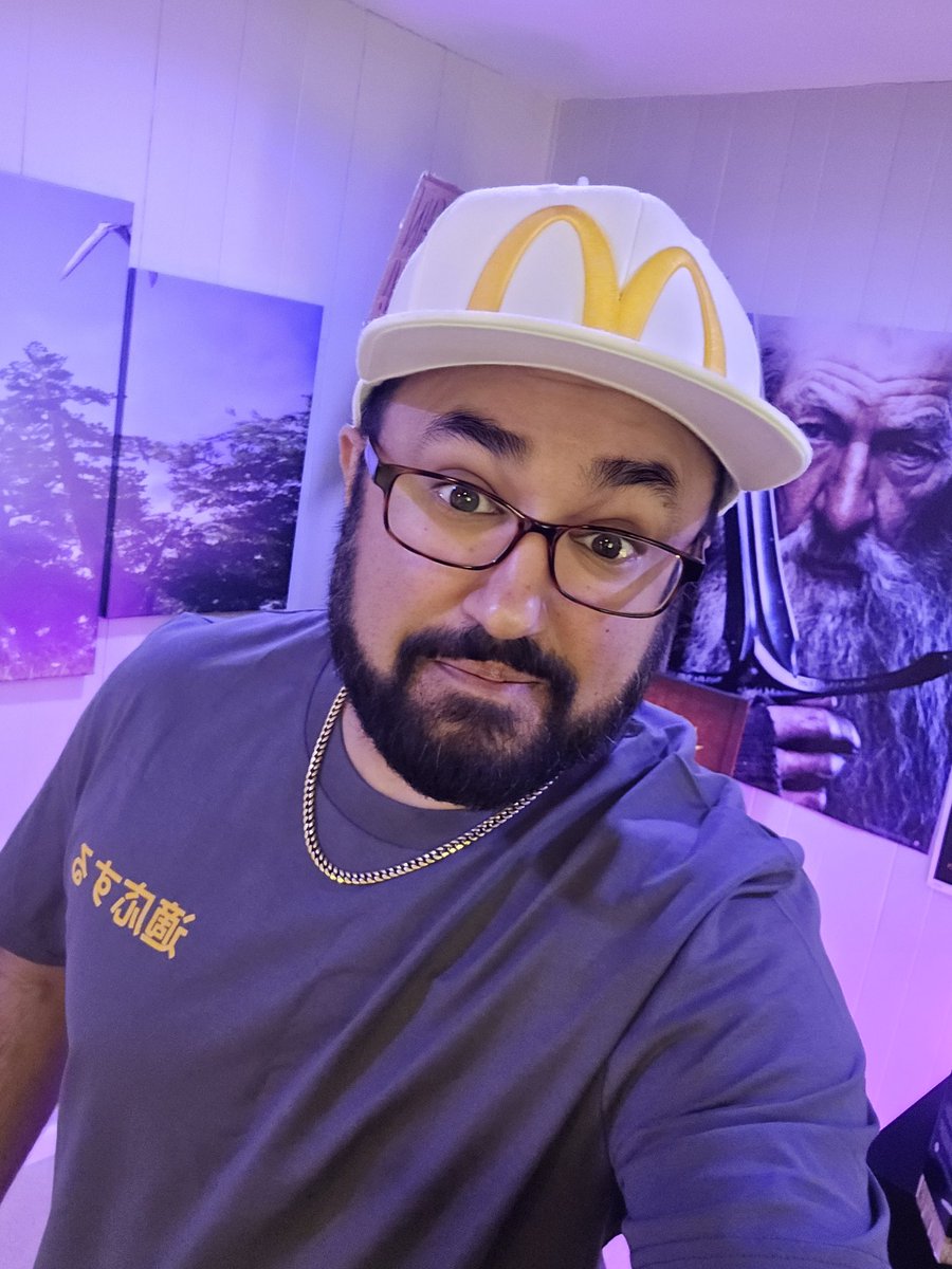 Wearing my badass new <a href="/AbleGamers/">AbleGamers Charity</a> t-shirt today!

Acquired it at Pax East via the generosity of the one and only <a href="/The_Pinsomniac/">The Pinsomniac</a> 🙏