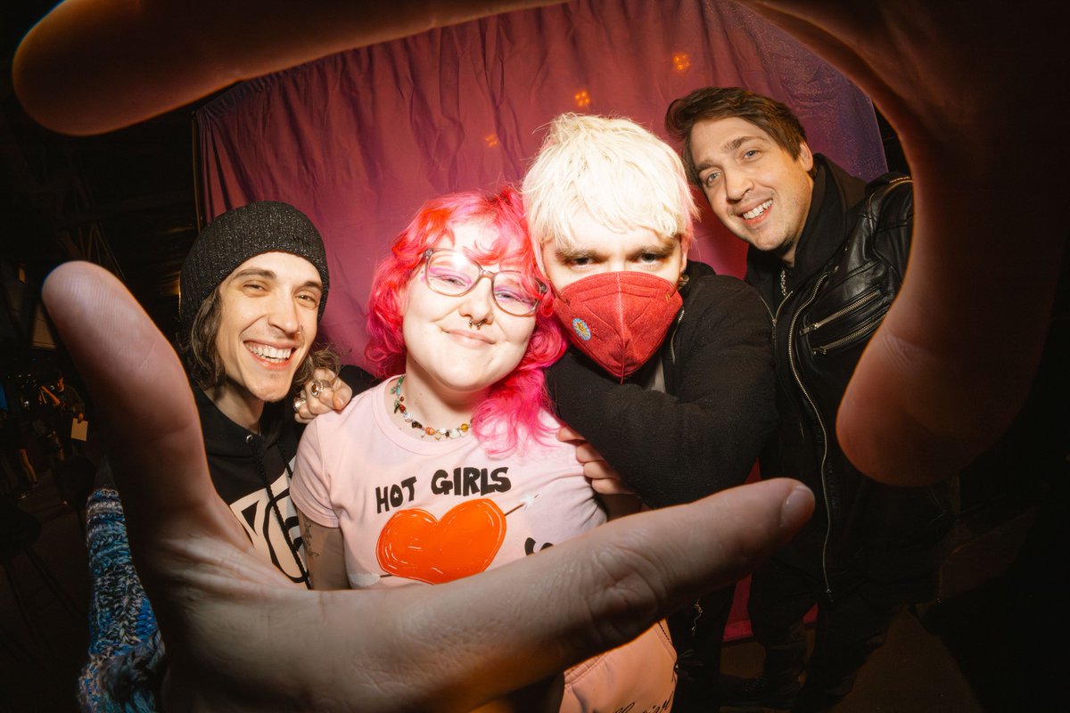 ✹ wami ✹ tweet media