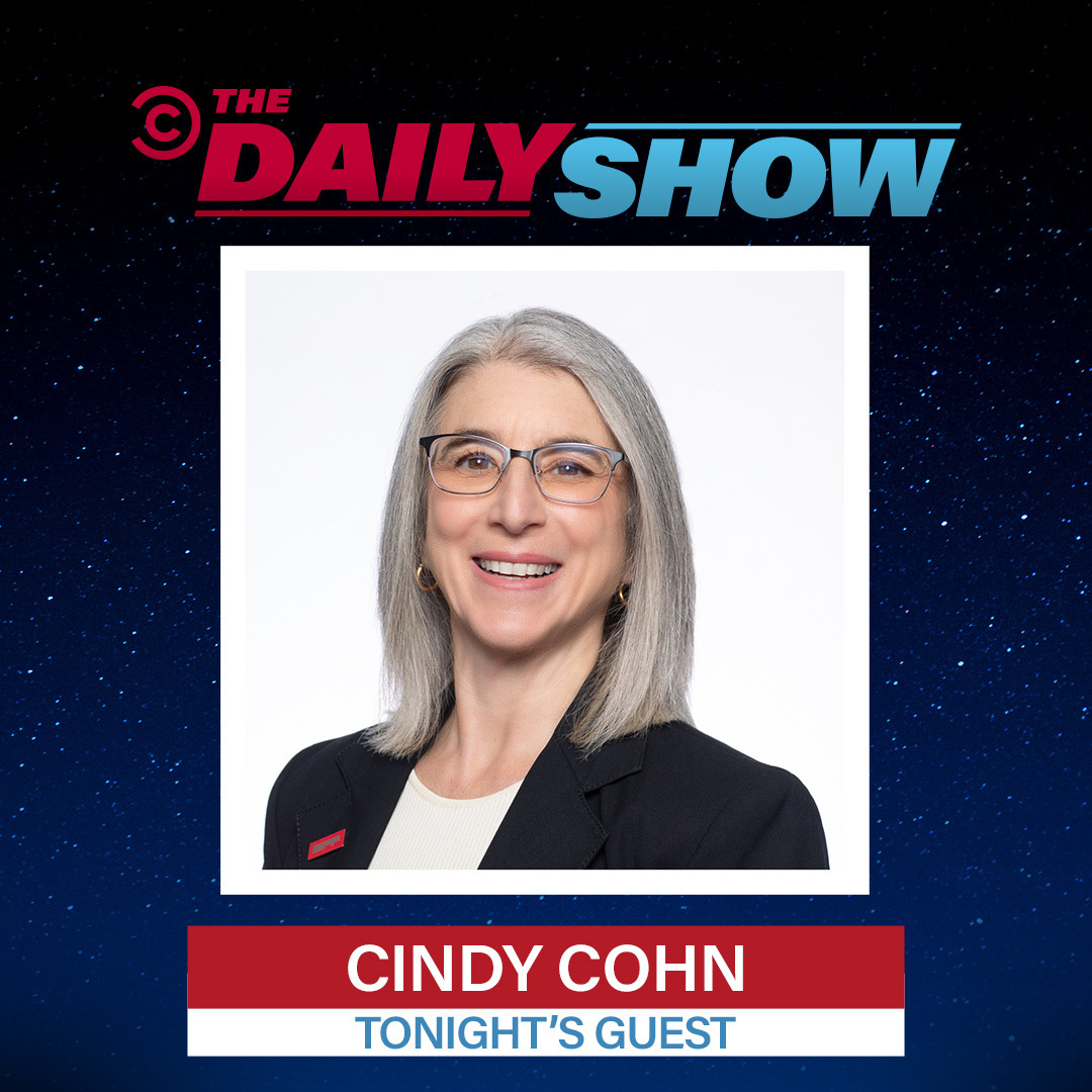 EFF's tweet photo. 📺 HAPPENING TONIGHT 📺

EFF's Cindy Cohn will be on @TheDailyShow with @JonStewart at 10 PM Central and 11 PM Eastern and Pacific! Make sure you tune in! https://t.co/WVxYBZtJCz
