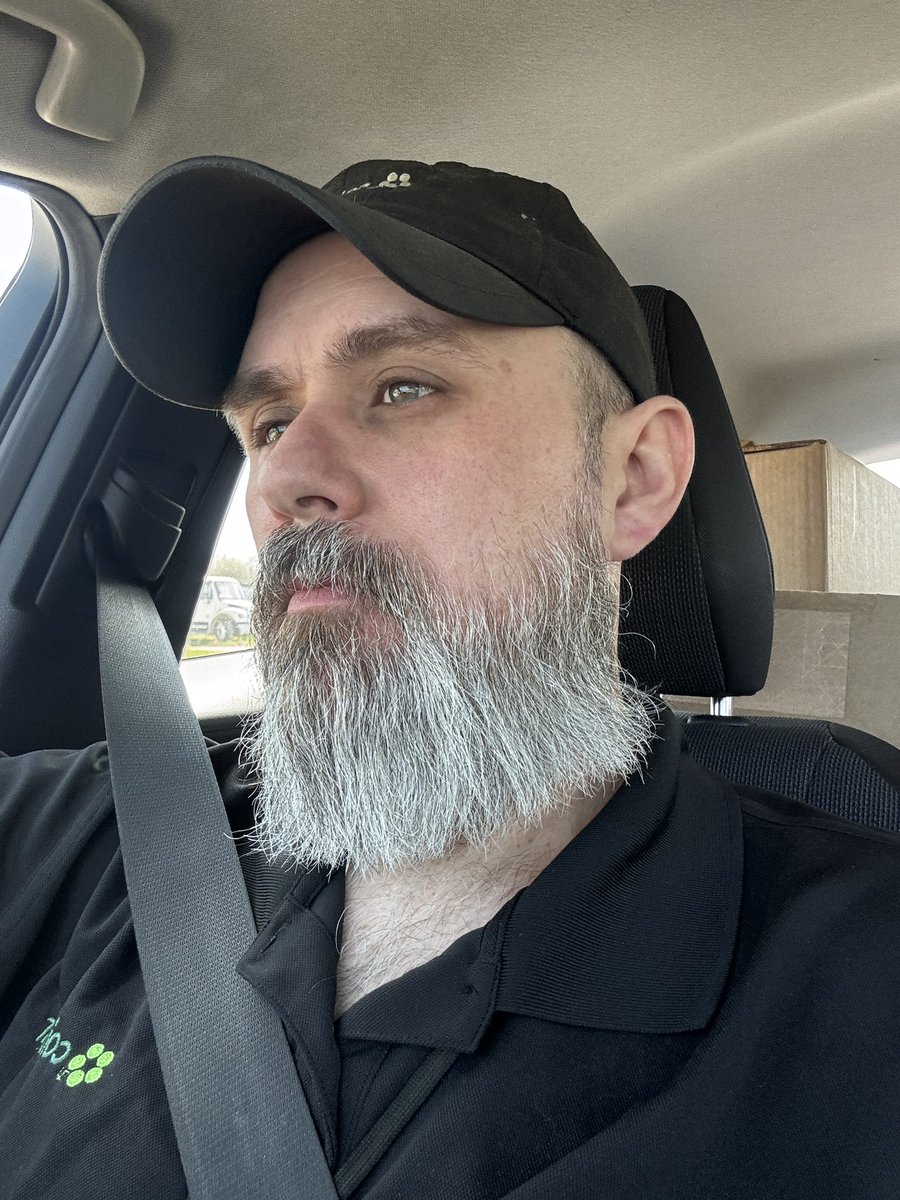 Hunter 👻🖤 tweet media