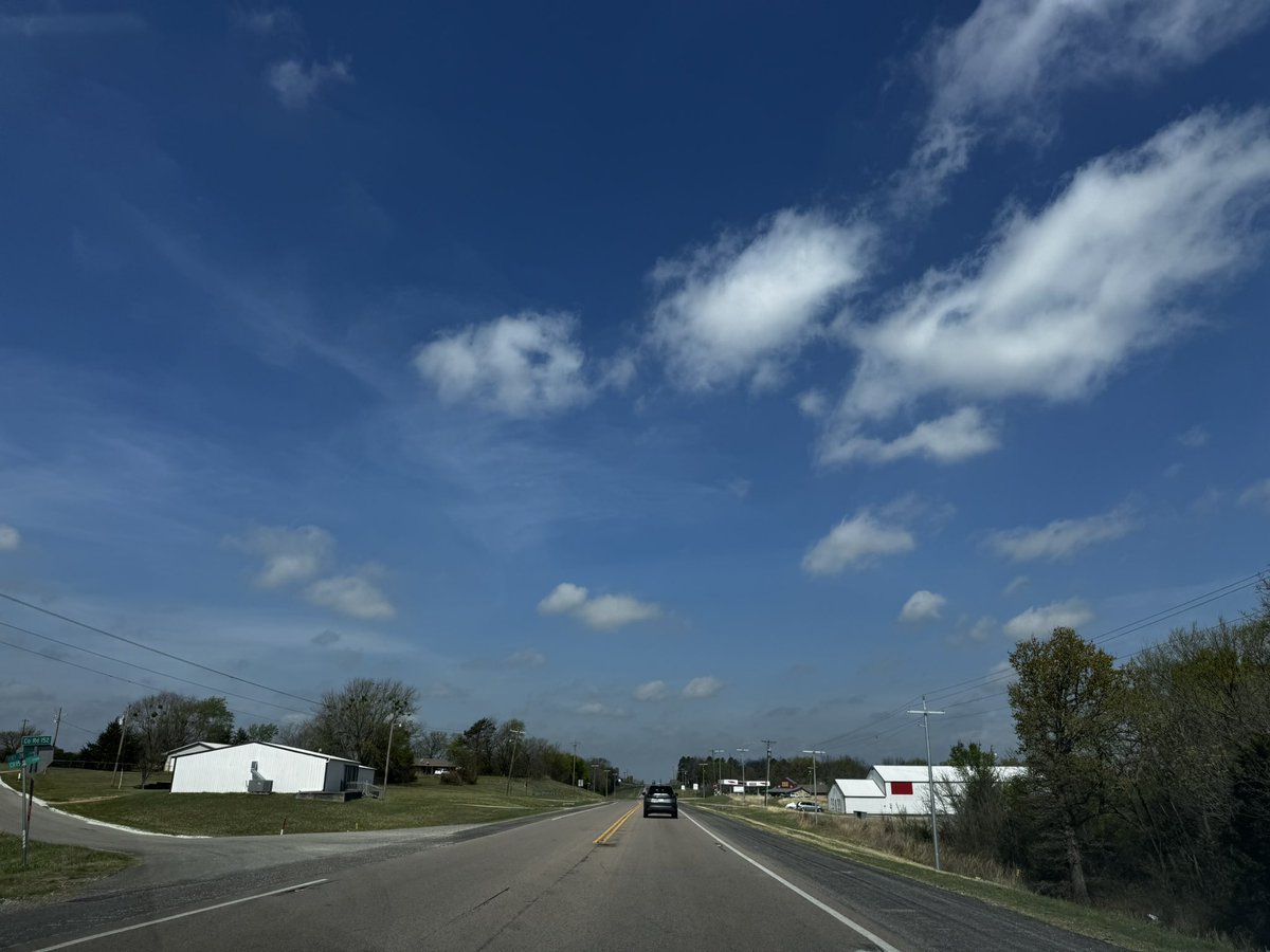 Hunter 👻🖤 tweet media