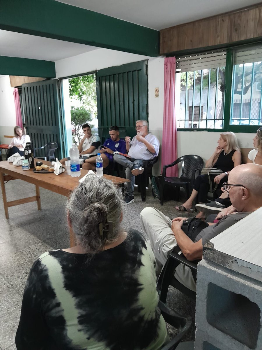 Memoria en Tres de Febrero tweet media