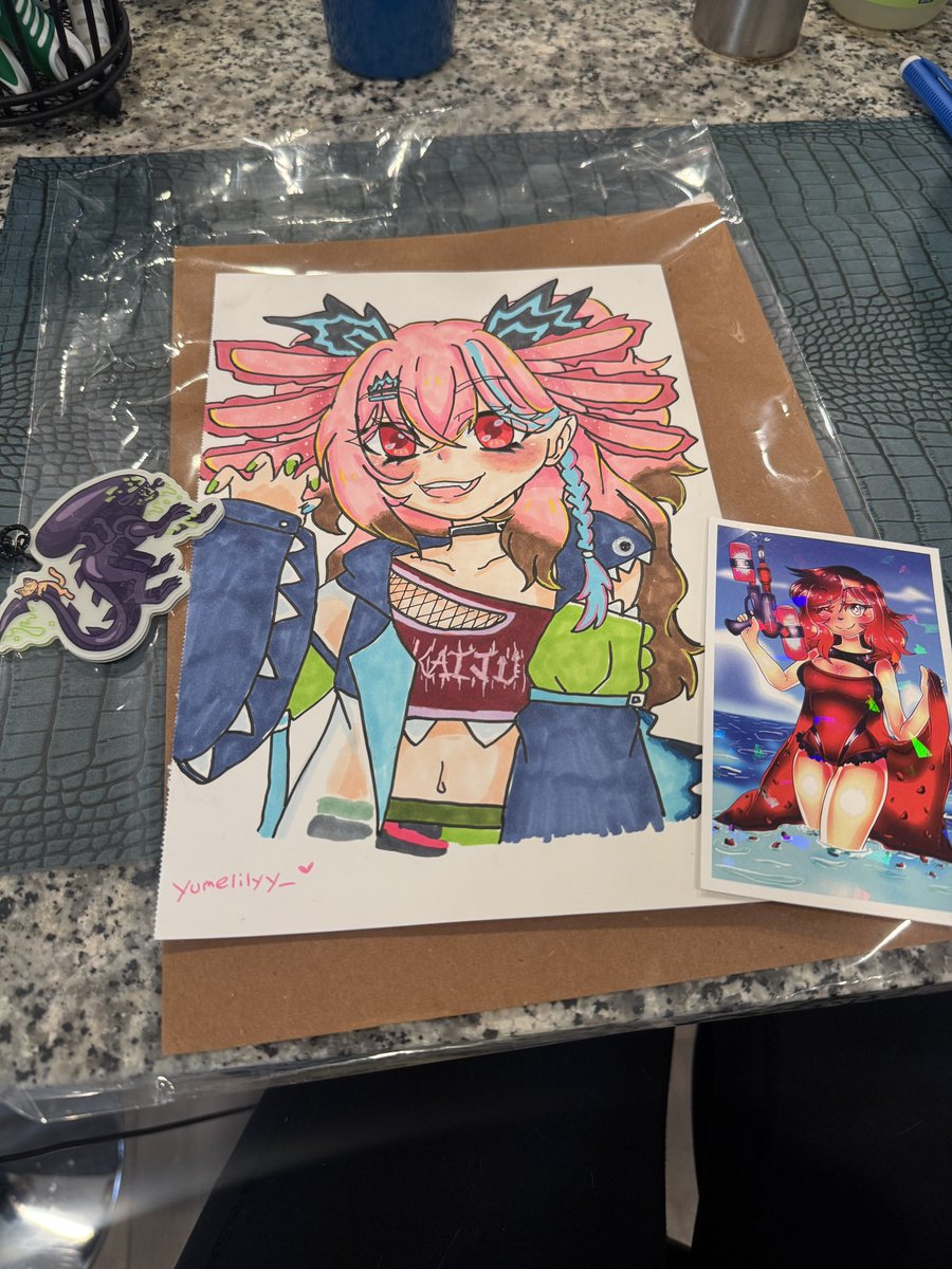 Going to treasure this forever 🥹🥹🥹❤️❤️

Beautiful art by <a href="/yumelilyy_/">🌸Yumelily🌸🔜AnimeBoston</a> ❤️
It was so amazing meeting you at PAX East!!!  Thank you for the art!!