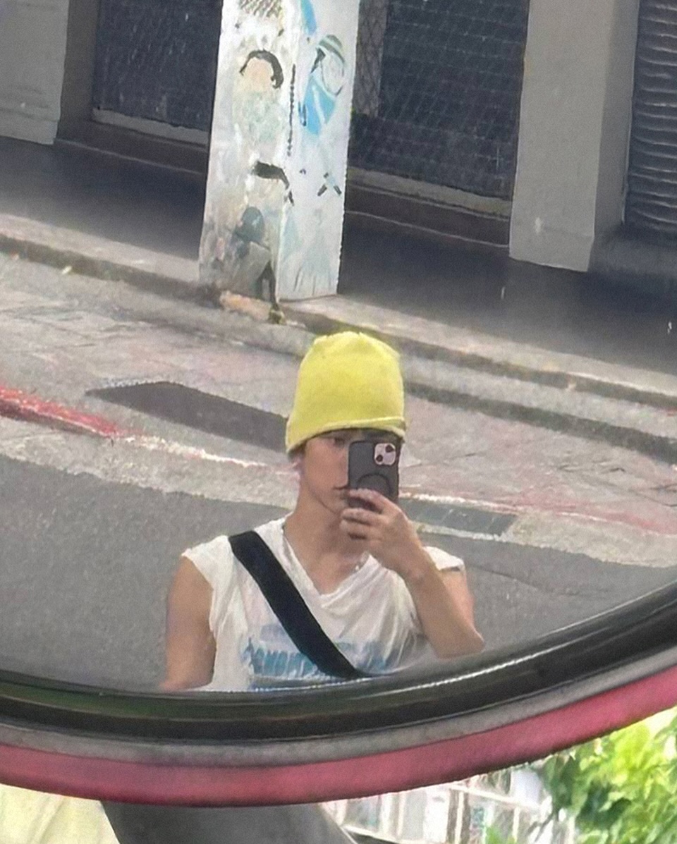 Hanipics (archives) tweet media