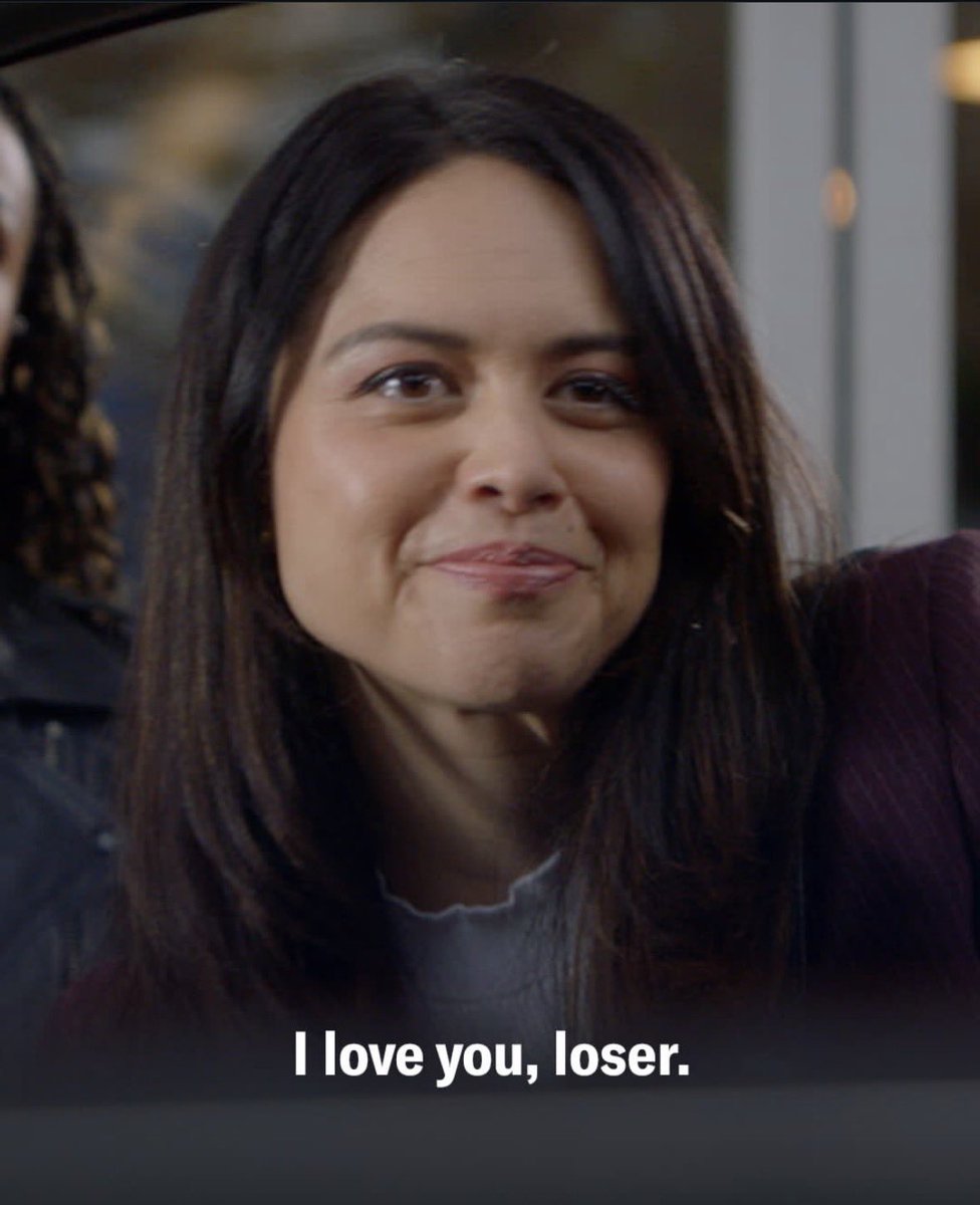 angela junior tweet media