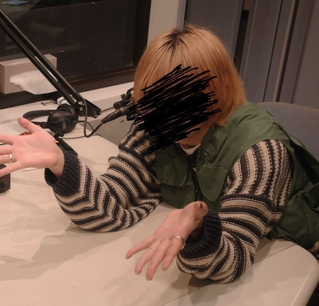 デウン tweet media