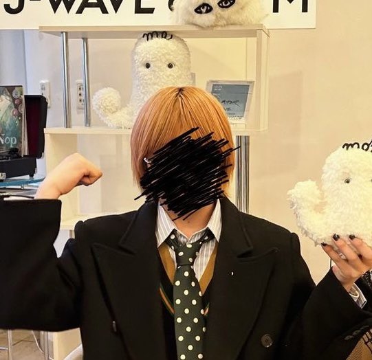 デウン tweet media