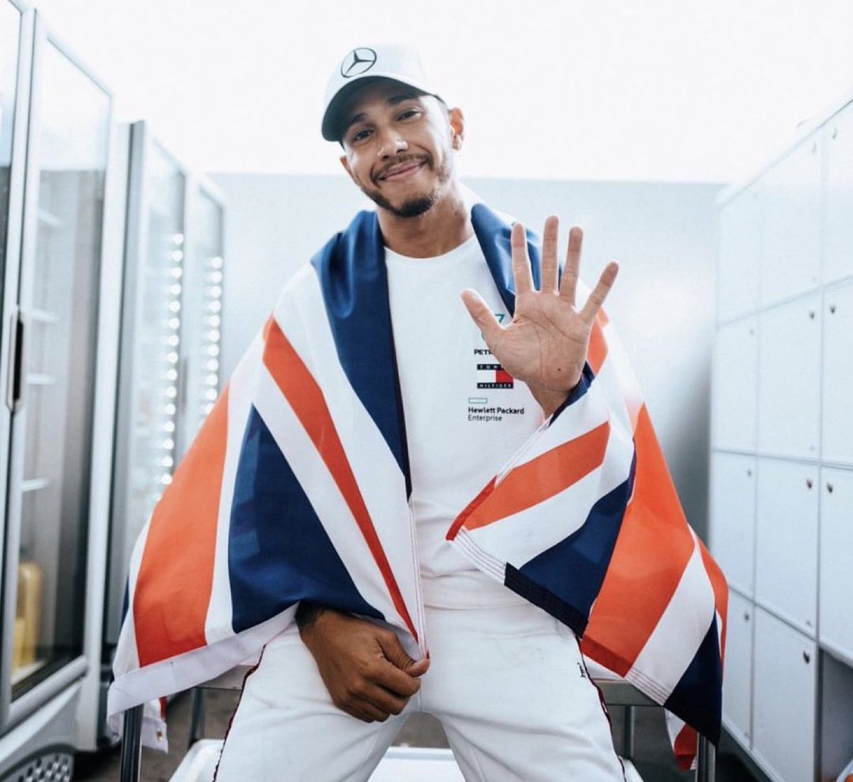 Vivan ⁴⁴ tweet media