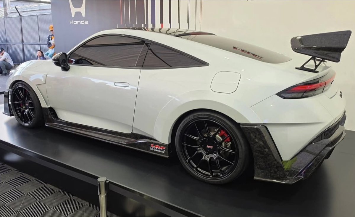 Los AutoCríticos tweet media