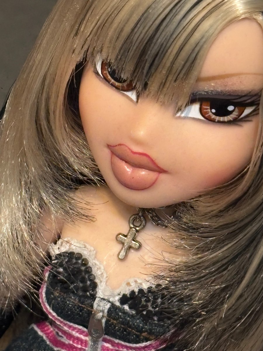 Sweetdreamz_17 tweet media