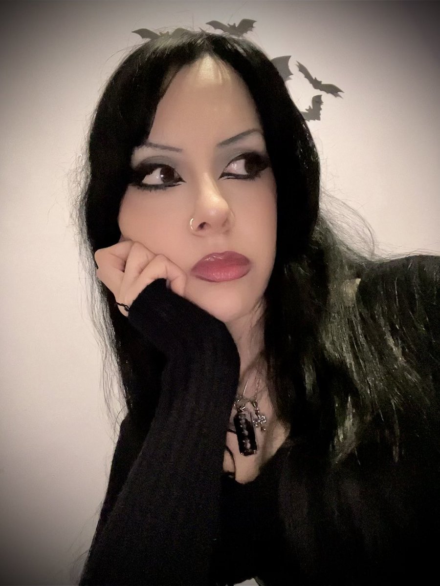 goth jun kazama ☥ tweet media