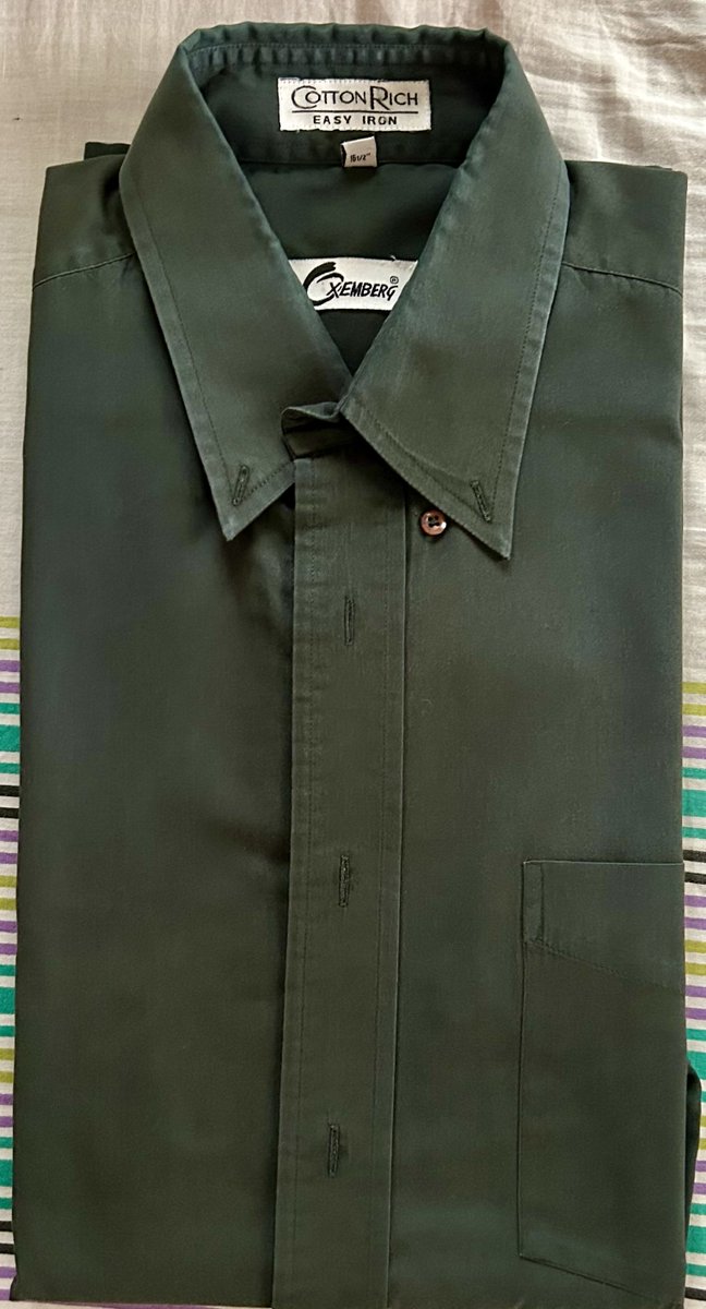 apdeshpand's tweet image. They don’t make such #shirts anymore. This #shirt completed #silver #jubilee last month. While it has lost its old #glory with its color faded, it has never #lost a single #button. Not a single piece of thread poking out from anywhere.

#Oxemberg