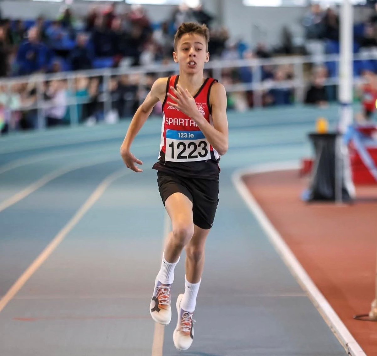 AthleticsNI's tweet image. 🏆 Incredible weekend for our athletes! Golds, silvers &amp;amp; bronzes at the Irish Juvenile Indoors, European Masters in Poland, SPAR Omagh Half Marathon &amp;amp; US track season highlights 🌍💨

Read more: athleticsni.org/News/Athletics…

 #AthleticsNI #Running #TrackAndField