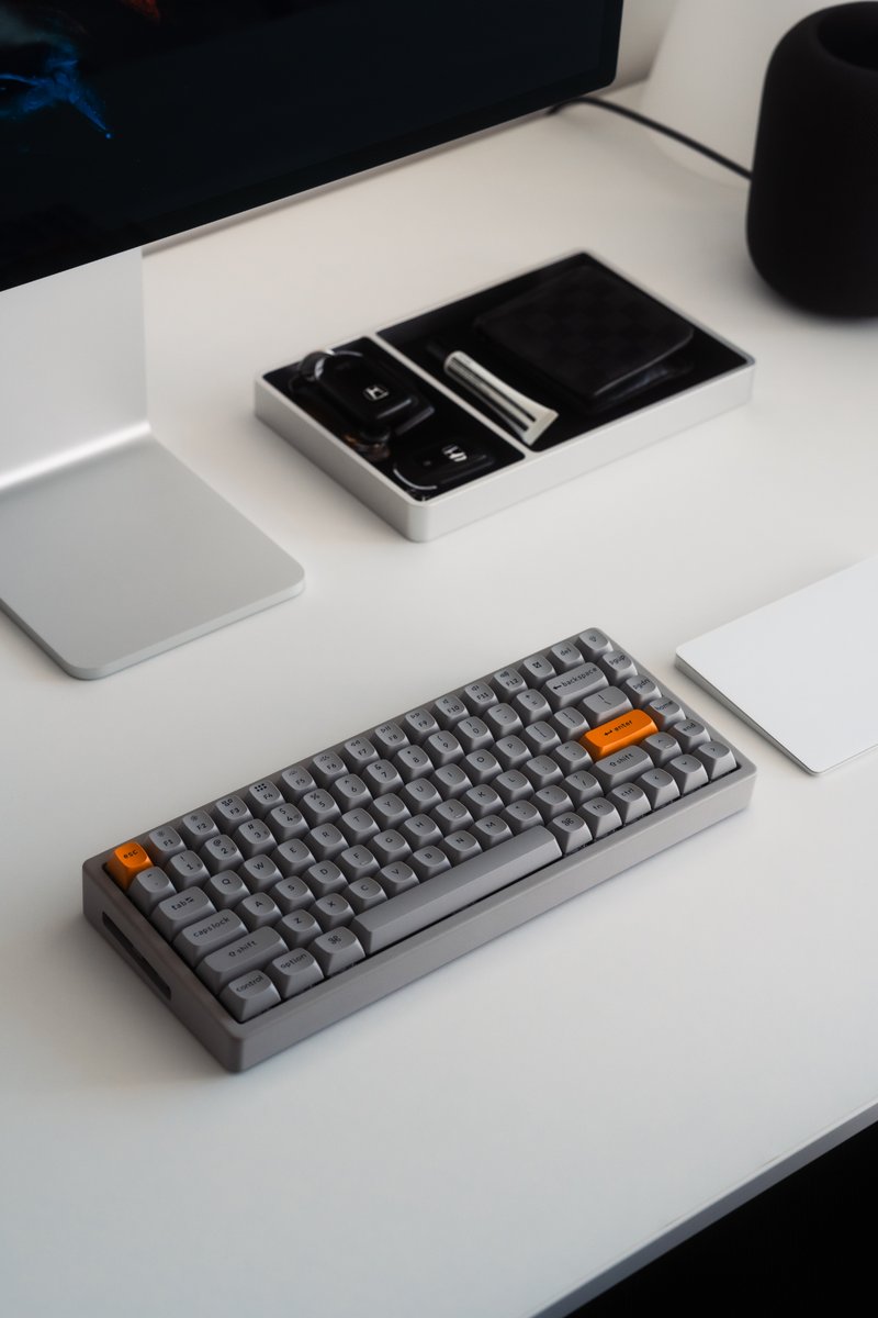 KeychronMK's tweet photo. K2 HE, redefined in concrete.
Cool to the touch. Clean by design. Powerful in every keystroke.
📸its.stanleysui (IG)
#Keychron #KeychronK2HEConcreteEdition #MechanicalKeyboard #WirelessKeyboard #MagneticSwitchKeyboard #CustomKeyboard #FunTech https://t.co/D6fSgjZXW4