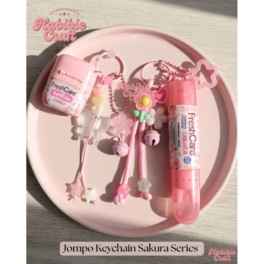 Ddaengmong's tweet photo. Kayanya gua harus beli ini ga sih? berguna banget as remaja jompo bjir, mana ada charmnya gitu kan jadi gemes 😔

https://t.co/g5RCJalBLH https://t.co/eRc8mHanSw