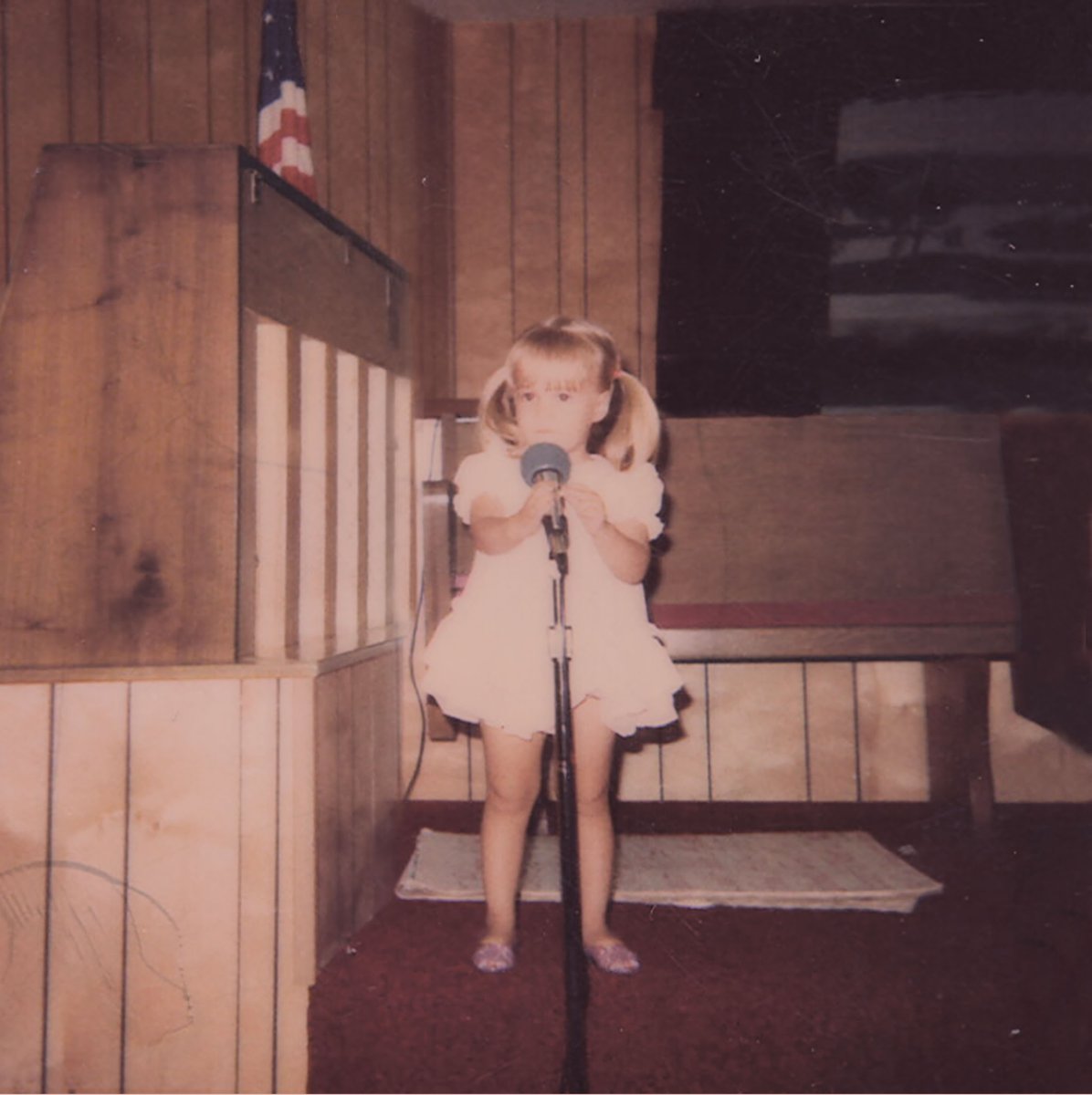 Carrie Underwood tweet media