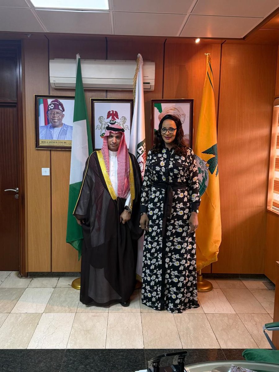 السفارة في أبوجا tweet media