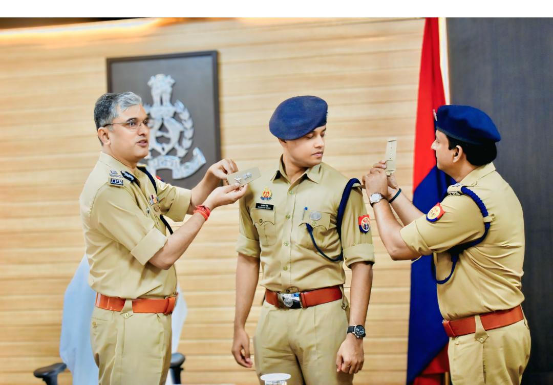 #महोबा अपनी तेज तर्रार कार्यशैली के लिए बहुचर्चित आईपीएस शशांक सिंह महोबा के पुलिस अधीक्षक नियुक्त किए गए।
जिले में जुआ और गांजा के अवैध कृत्यों पर अंकुश लगाना होगी बड़ी चुनौती।
#ikvnews #mahobainsight
<a href="/shashsinghips/">Shashank Singh</a> 
<a href="/mahobapolice/">MAHOBA POLICE</a>
