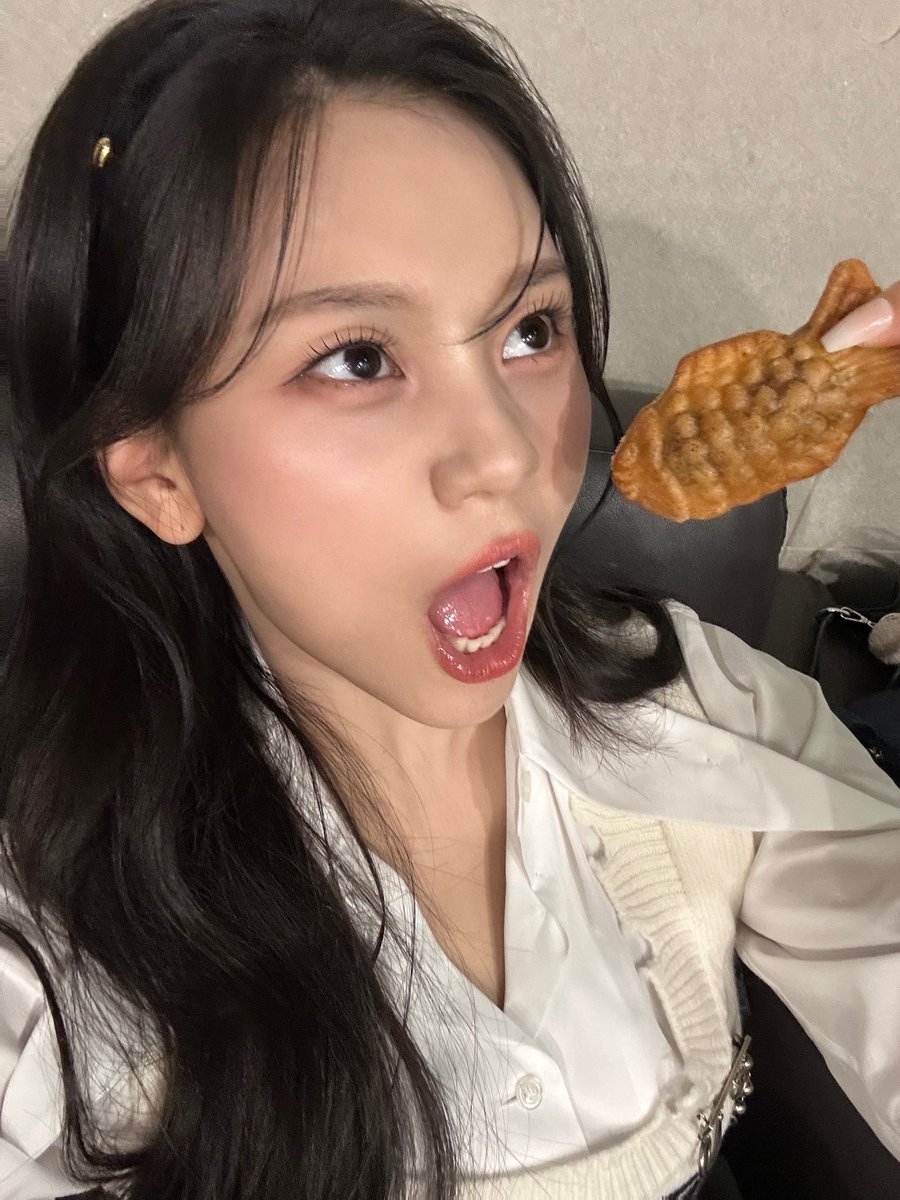 𝔖ǝaso͞n 𝑜𝑓 𝐌o͞chis tweet media