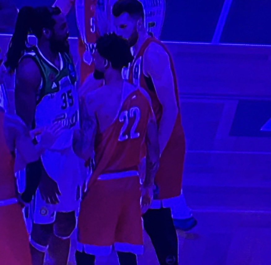 Dionos 13 tweet media