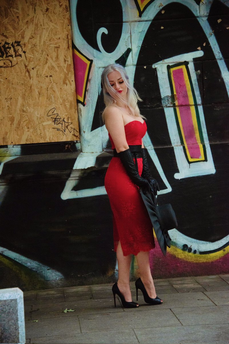 🇷🇴 Sarah Dom🇷🇴 MistressSarah.com 🇷🇴 tweet media