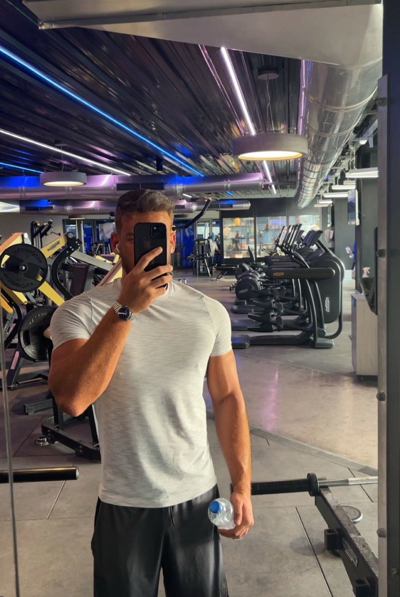 🏴🇹🇳 tweet media